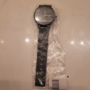 Stylish Black Mesh Strap Watch